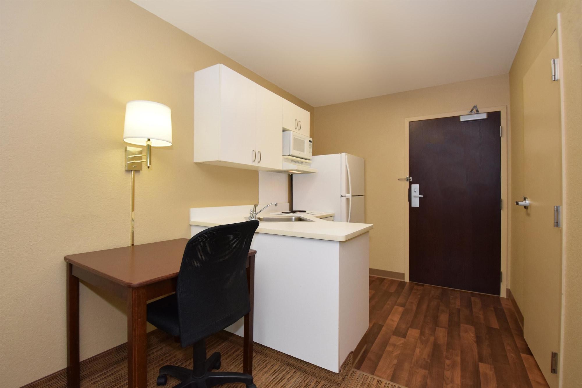 Extended Stay America Suites - Orlando - Lake Mary - 1036 Greenwood Blvd Eksteriør billede