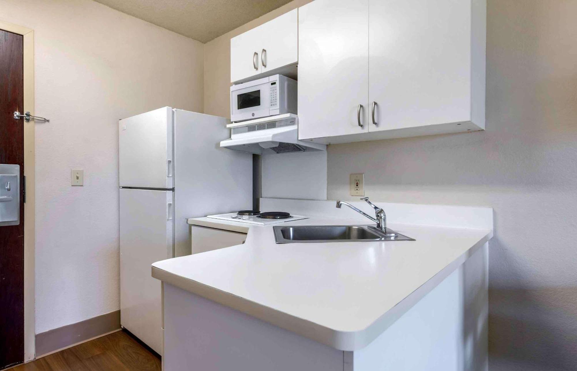 Extended Stay America Suites - Orlando - Lake Mary - 1036 Greenwood Blvd Eksteriør billede