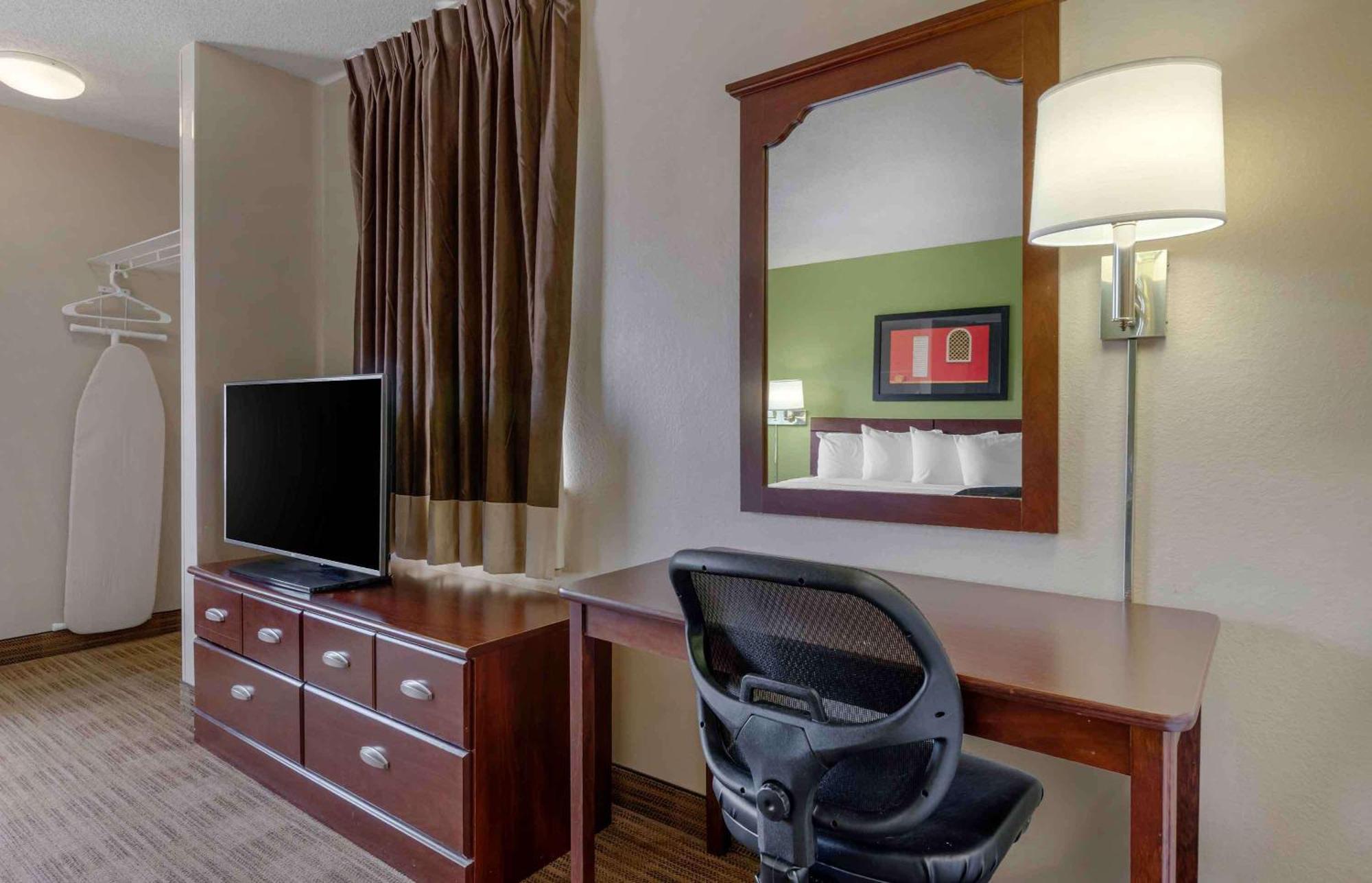 Extended Stay America Suites - Orlando - Lake Mary - 1036 Greenwood Blvd Eksteriør billede